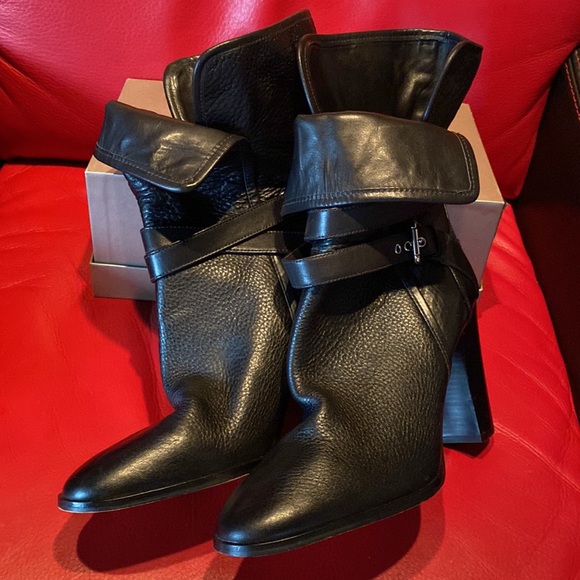 Coach Calf High Quality Leather Logo Booties Never Used - Picture 5 of 12
